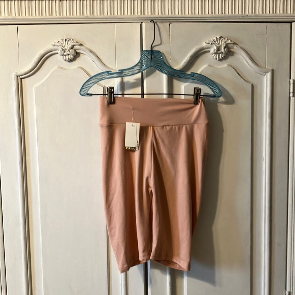 NWT blush pink bike short S/M